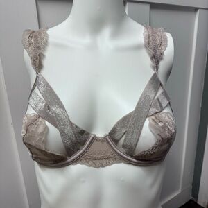 La Senza‎ cream lingerie lace bra size M